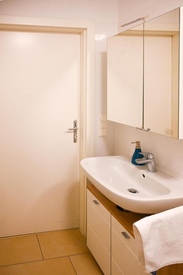 Hideaway Suite Danube Canal ウィーン エクステリア 写真